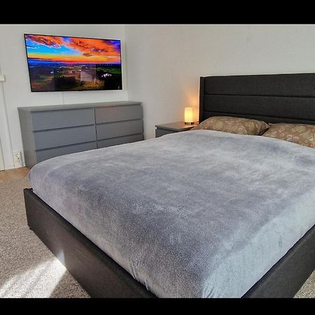 Zentrum Apartment - Oled Tv - Ps4 - Balkon - Parking Chemnitz Exterior foto