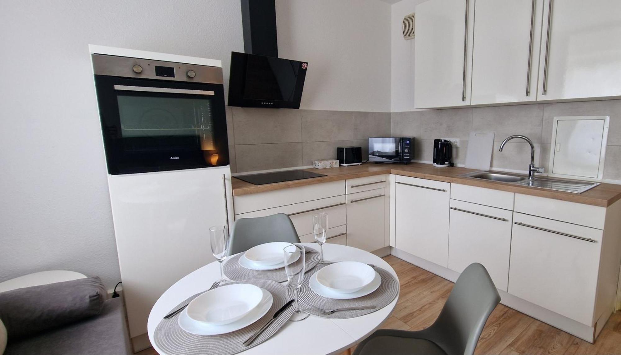 Zentrum Apartment - Oled Tv - Ps4 - Balkon - Parking Chemnitz Exterior foto